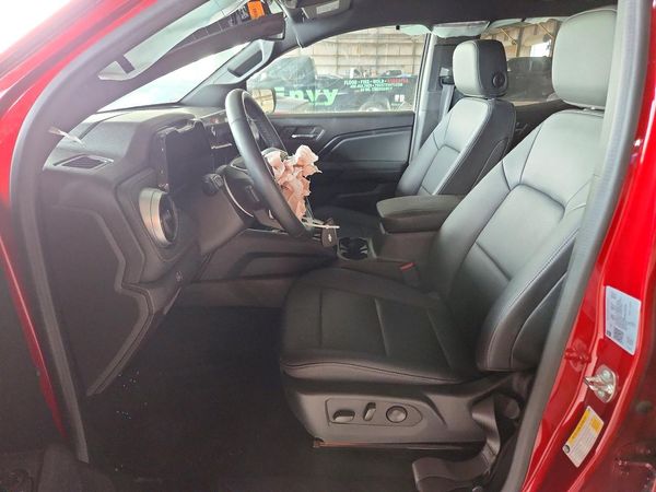 2024 CHEVROLET COLORADO
