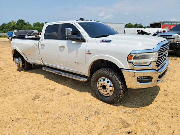 2022 RAM 3500