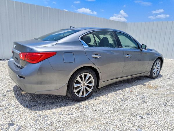 2017 INFINITI Q50