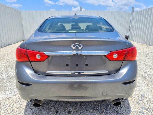 2017 INFINITI Q50