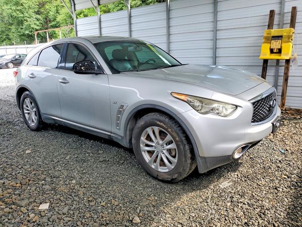2017 INFINITI QX70