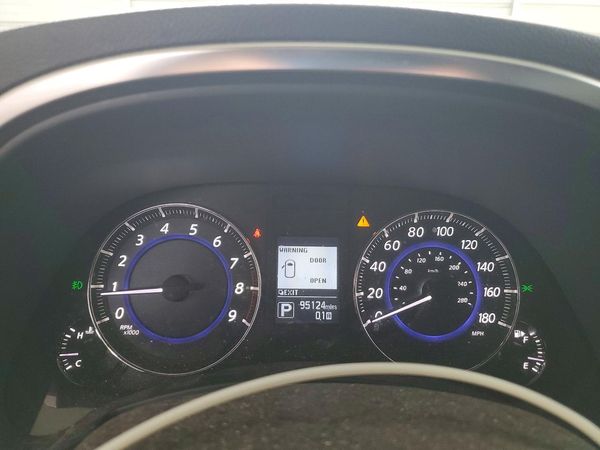2017 INFINITI QX70