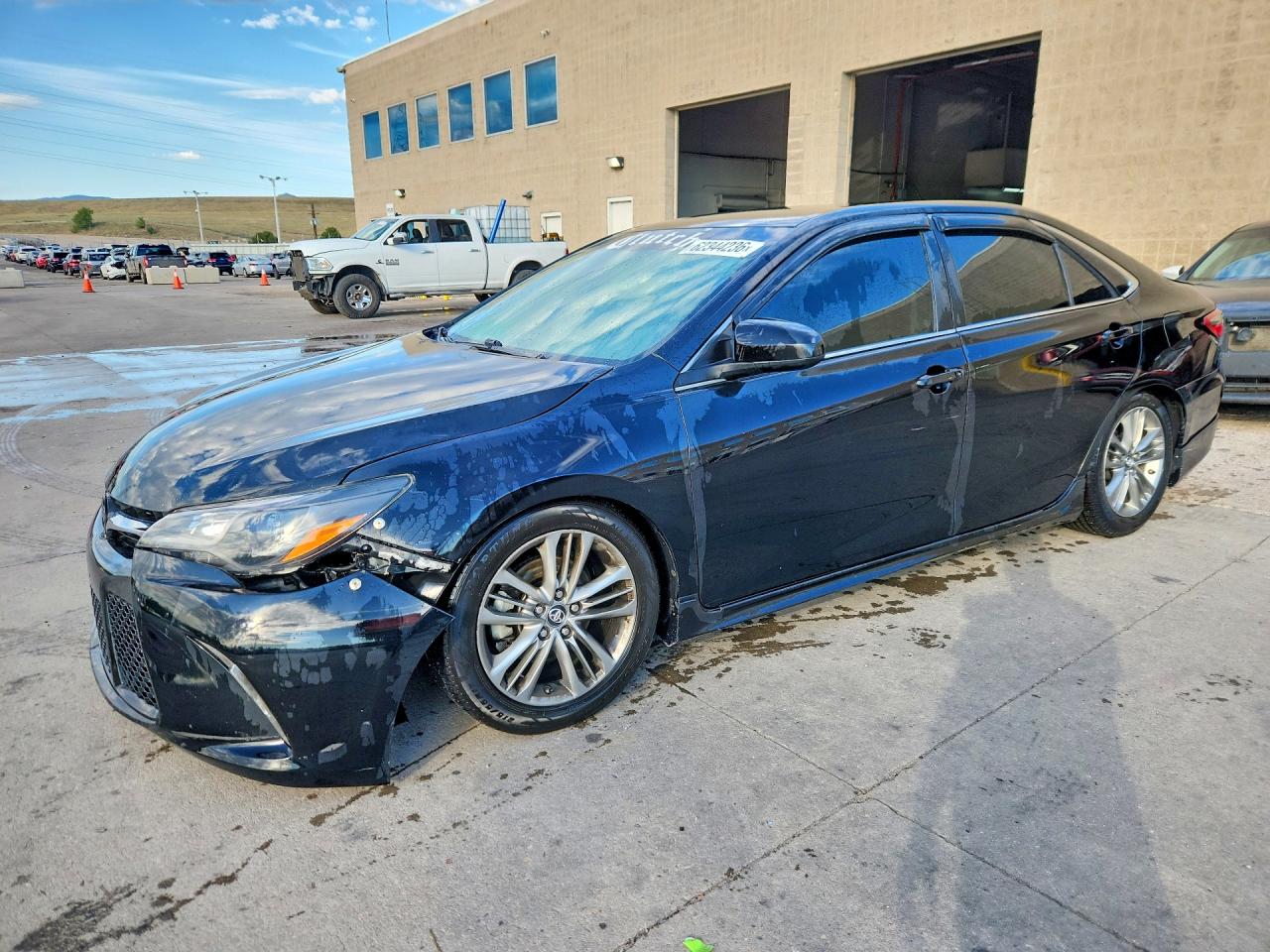 2016 TOYOTA CAMRY