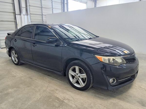 2012 TOYOTA CAMRY — Passenger 3/4