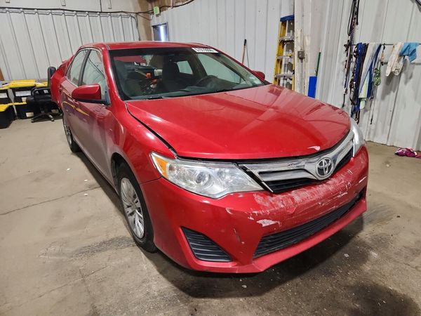 2012 TOYOTA CAMRY