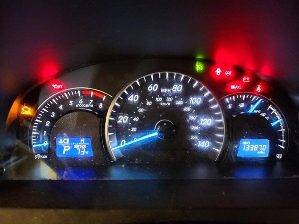2012 TOYOTA CAMRY