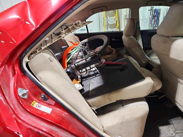 2012 TOYOTA CAMRY