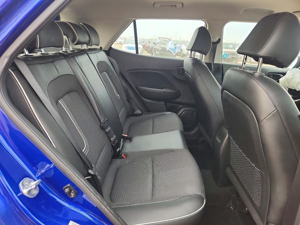 2022 HYUNDAI VENUE SEL & Limited