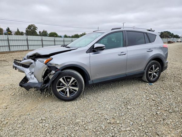 2017 TOYOTA RAV4 XLE