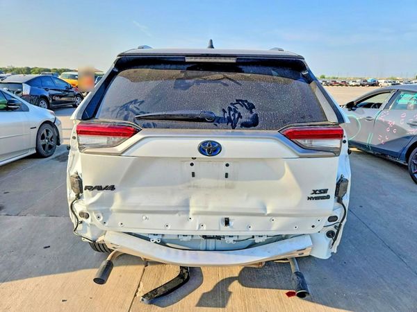 2024 TOYOTA RAV4 XSE
