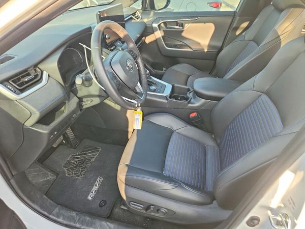 2024 TOYOTA RAV4 XSE