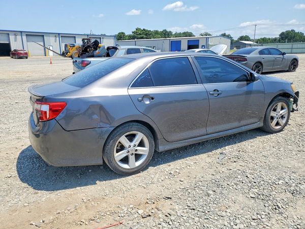 2013 TOYOTA CAMRY