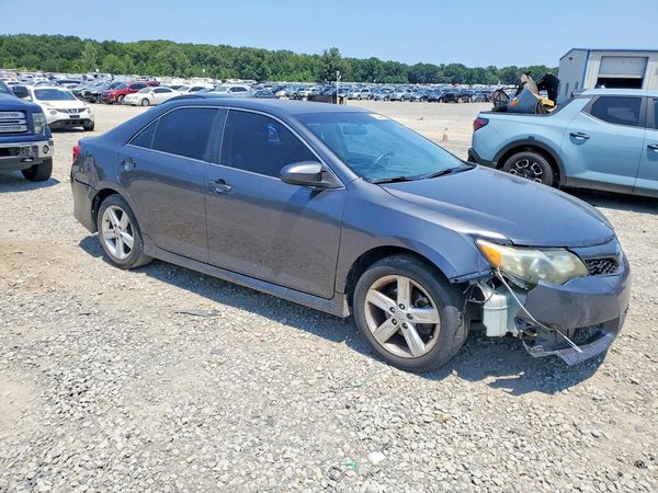 2013 TOYOTA CAMRY