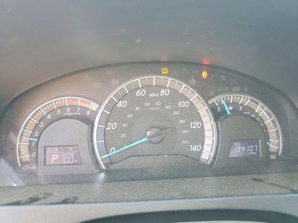 2013 TOYOTA CAMRY
