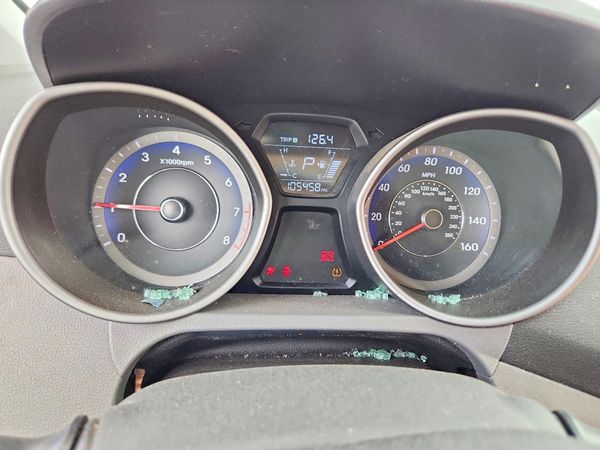 2014 HYUNDAI ELANTRA