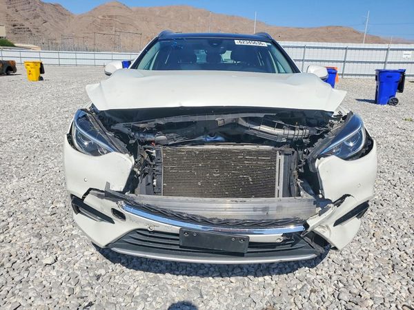 2017 INFINITI QX30