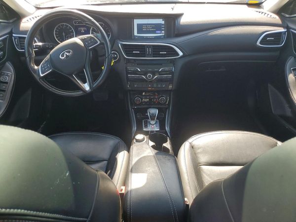 2017 INFINITI QX30