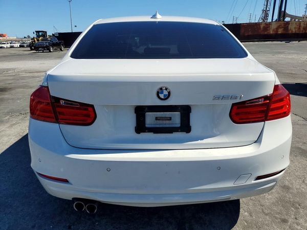 2015 BMW 328