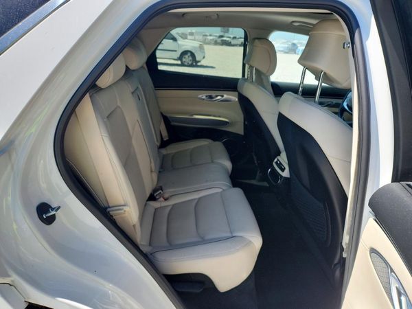 2023 GENESIS GV70