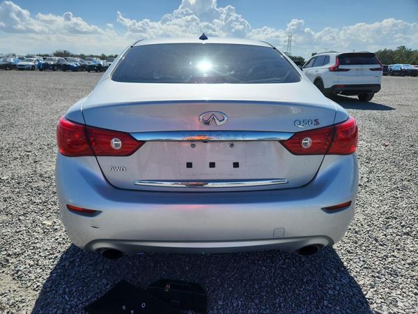 2015 INFINITI Q50