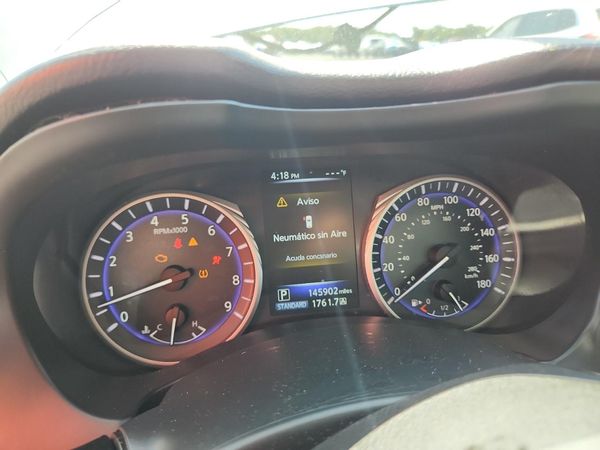 2015 INFINITI Q50