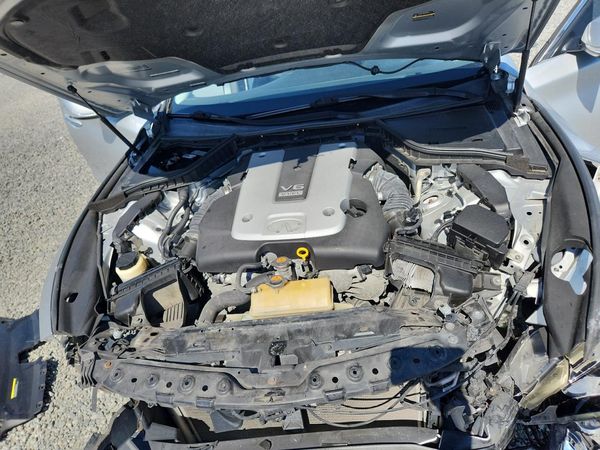 2015 INFINITI Q50