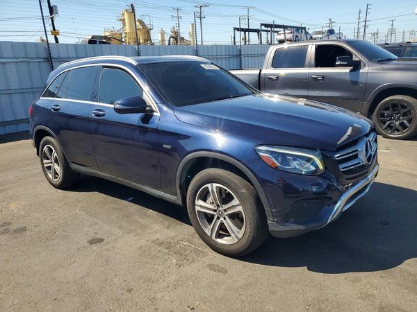 2019 MERCEDES-BENZ GLC