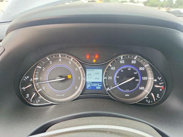 2015 INFINITI QX80