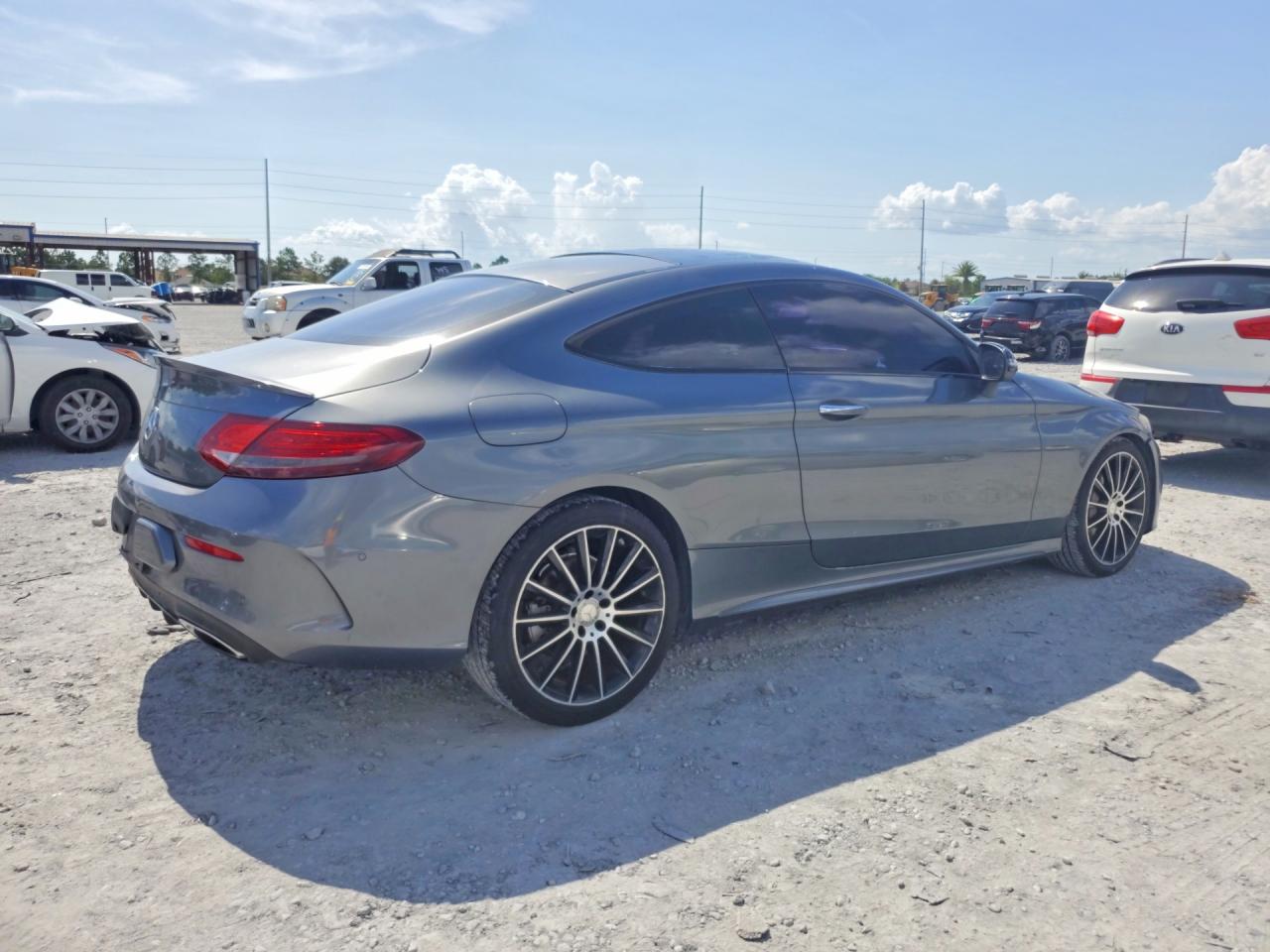 2017 MERCEDES-BENZ C C300