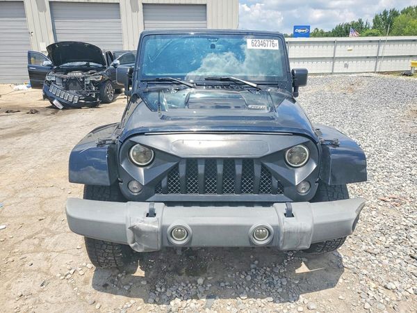 2017 JEEP WRANGLER UNLIMITED SAHARA 4X4