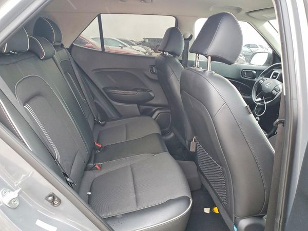 2022 HYUNDAI VENUE SEL & Limited