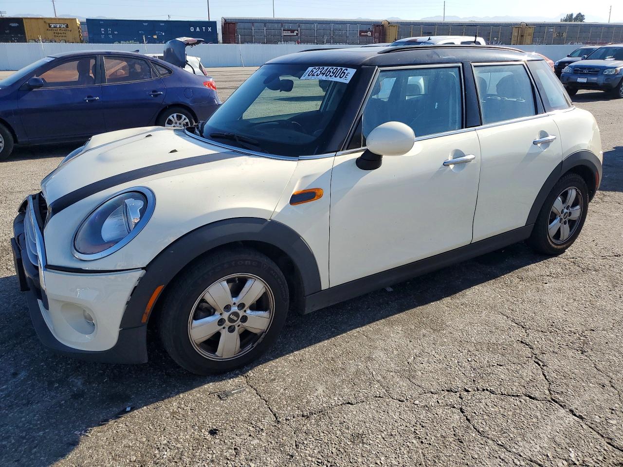 2015 MINI COOPER — Front 3/4