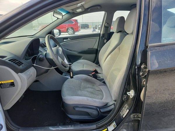 2017 HYUNDAI ACCENT SE Base