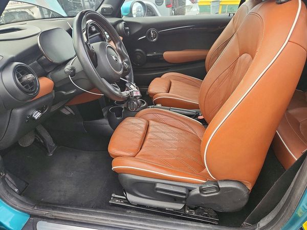 2021 MINI COOPER