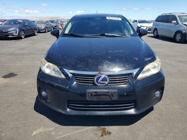 2013 LEXUS CT 200h