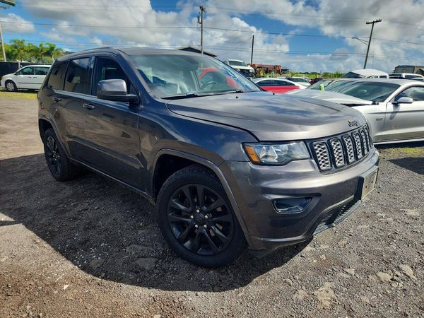 2019 JEEP GRAND CHEROKEE LAREDO 4X2