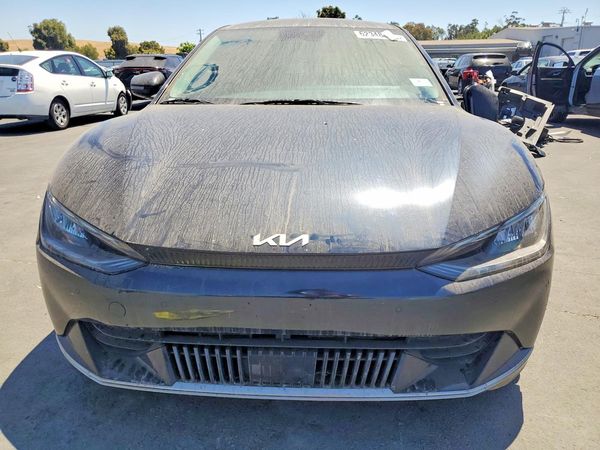 2023 KIA EV6