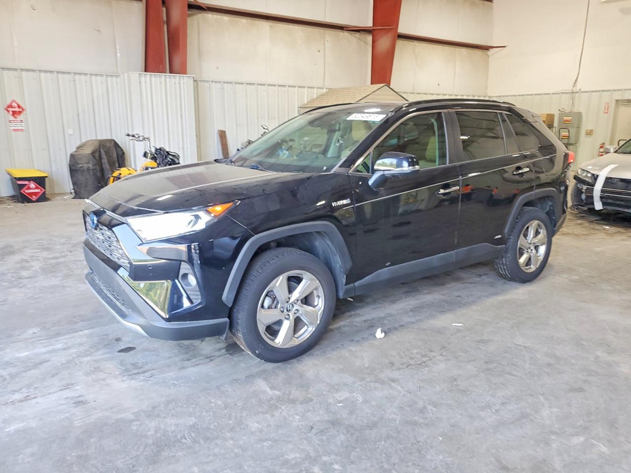 2020 TOYOTA RAV4 Limited HV