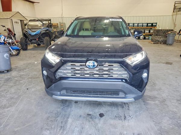 2020 TOYOTA RAV4 Limited HV