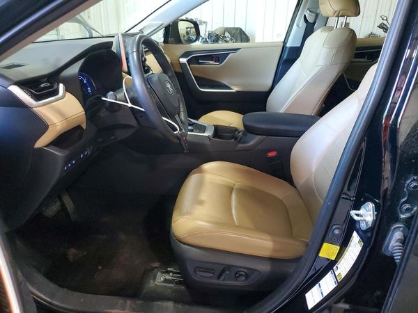 2020 TOYOTA RAV4 Limited HV