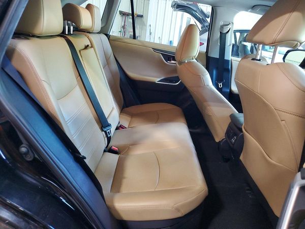 2020 TOYOTA RAV4 Limited HV