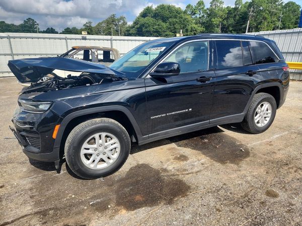 2023 JEEP GRAND CHEROKEE LAREDO 4X4
