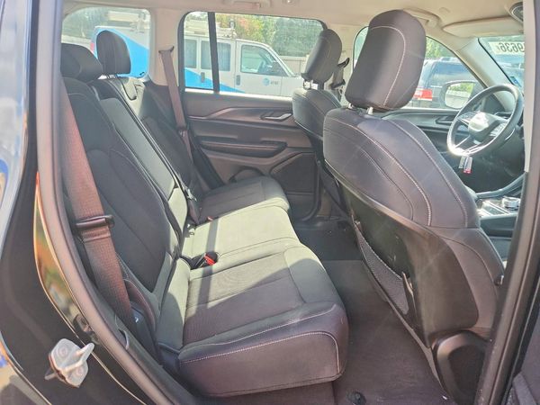 2023 JEEP GRAND CHEROKEE LAREDO 4X4