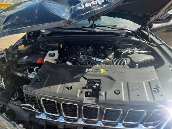 2023 JEEP GRAND CHEROKEE LAREDO 4X4