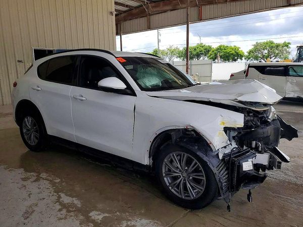2022 ALFA ROMEO STELVIO RWD