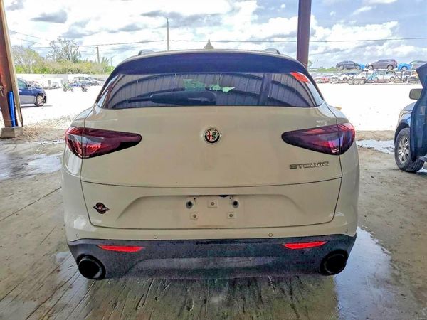 2022 ALFA ROMEO STELVIO RWD
