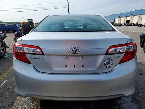 2012 TOYOTA CAMRY