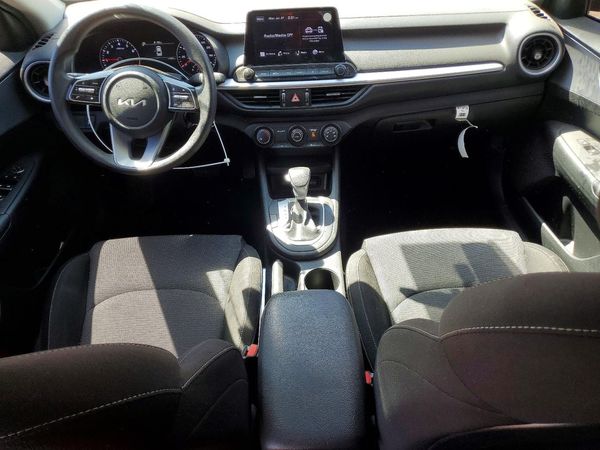 2022 KIA FORTE FE, LXS