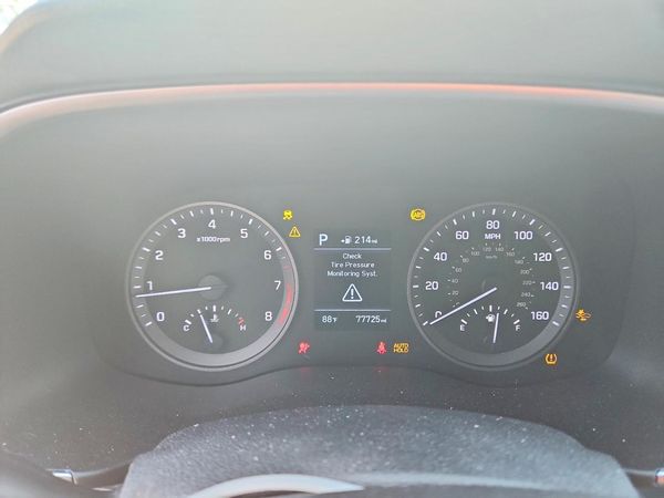2019 HYUNDAI TUCSON SE
