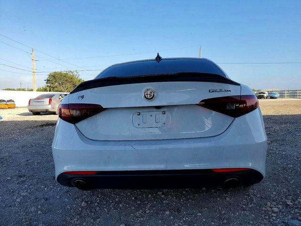 2018 ALFA ROMEO GIULIA AWD